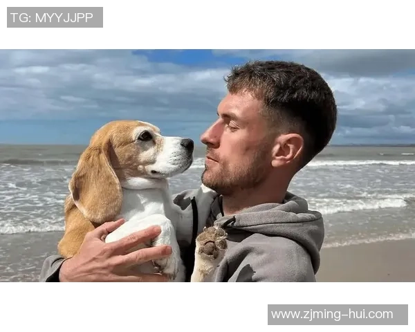 足球巨星携手爱犬展温情 大狗陪伴见证绿茵场外精彩人生